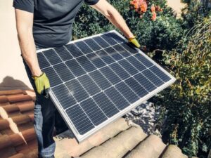 Read more about the article Choosing The Right Solar Panel For Your Needs